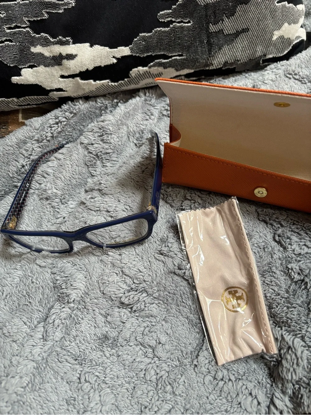 Tory Burch TY2074 1555 Navy Blue Eyeglass Frames NWOT w/ Case & Cloth Rx Ready
